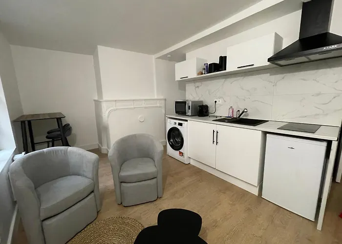 Апартаменты Place St Epvre - Cosy Renove